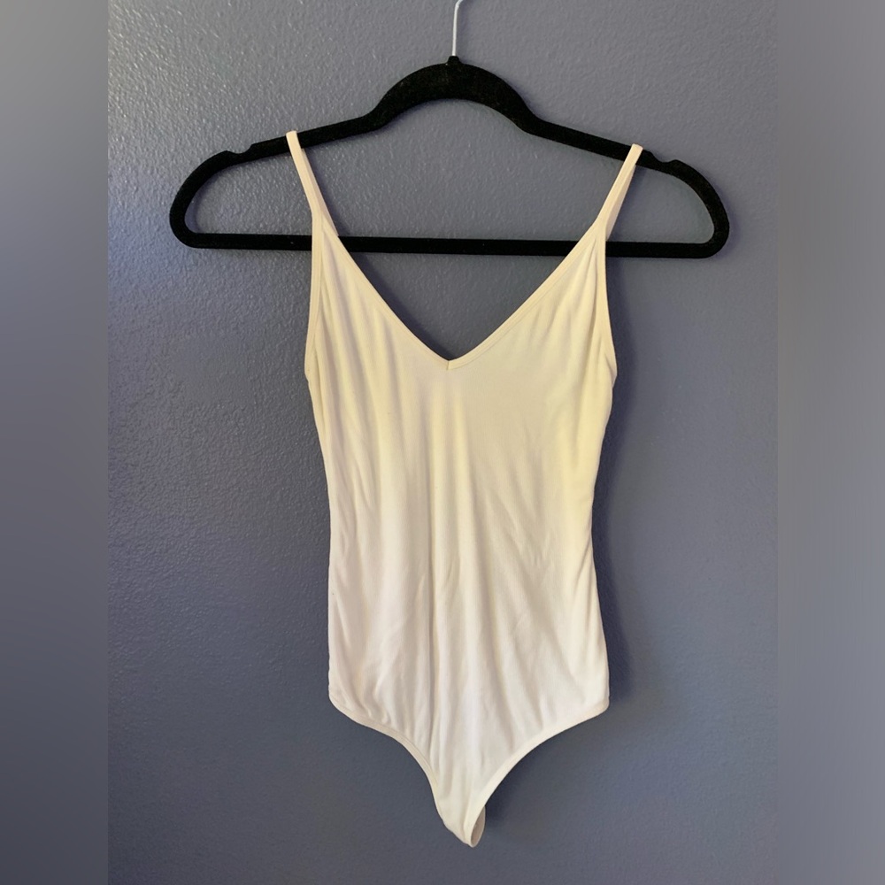Aritzia gorgeously soft bodysuit sz S